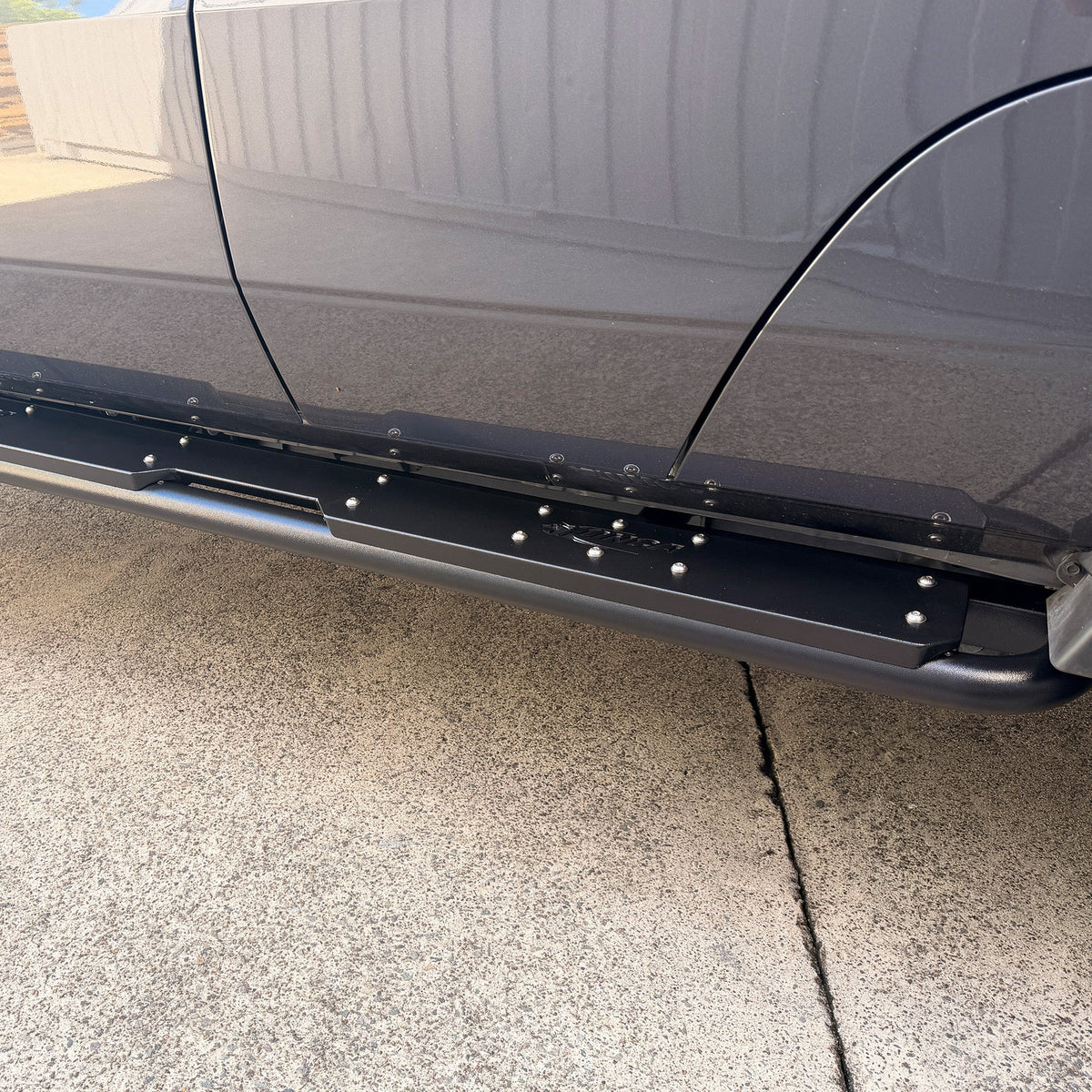 ONCA Landcruiser 70 Series Dual Cab Extreme Rock Sliders